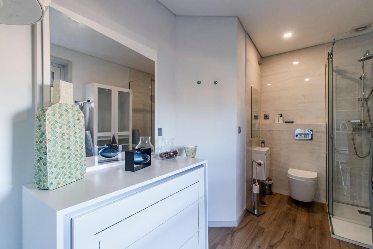 Downtown 1Br Apartment W/ Balcony By Lovelystay OOporto Exterior foto
